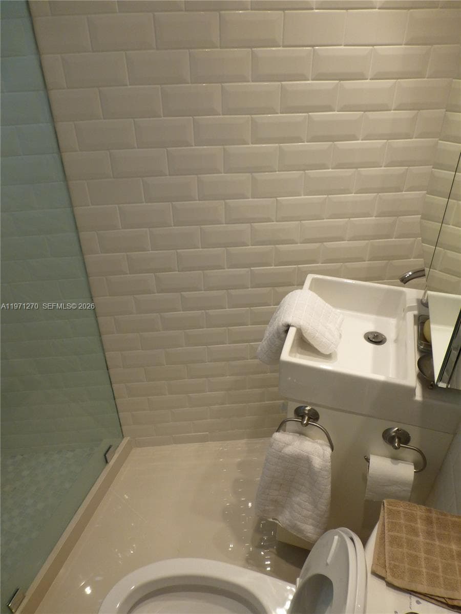 OCTAGON TOWERS I CONDO · #2E in Miami Beach - Photo 13