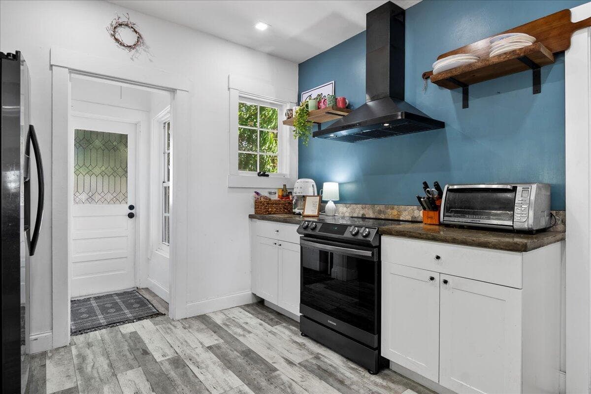 11-Kitchen 2