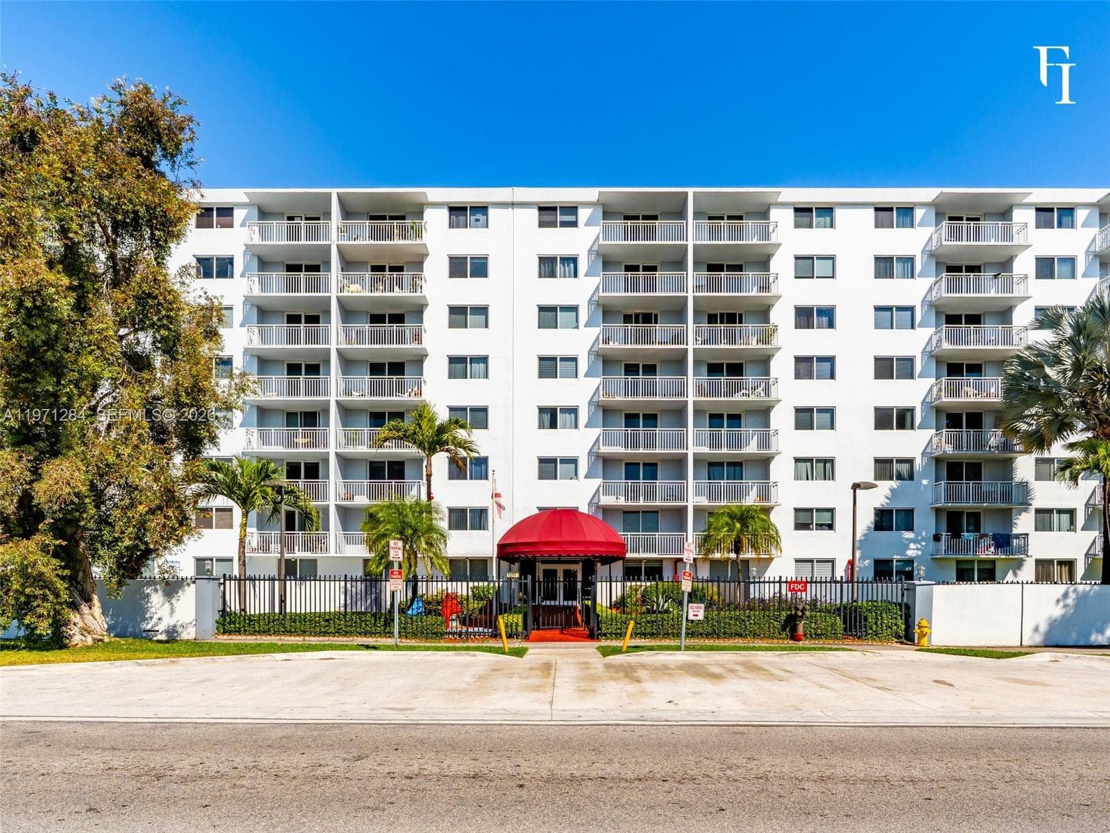 HARBOUR POINTE OF MIAMI · #108 in Miami - Photo 15