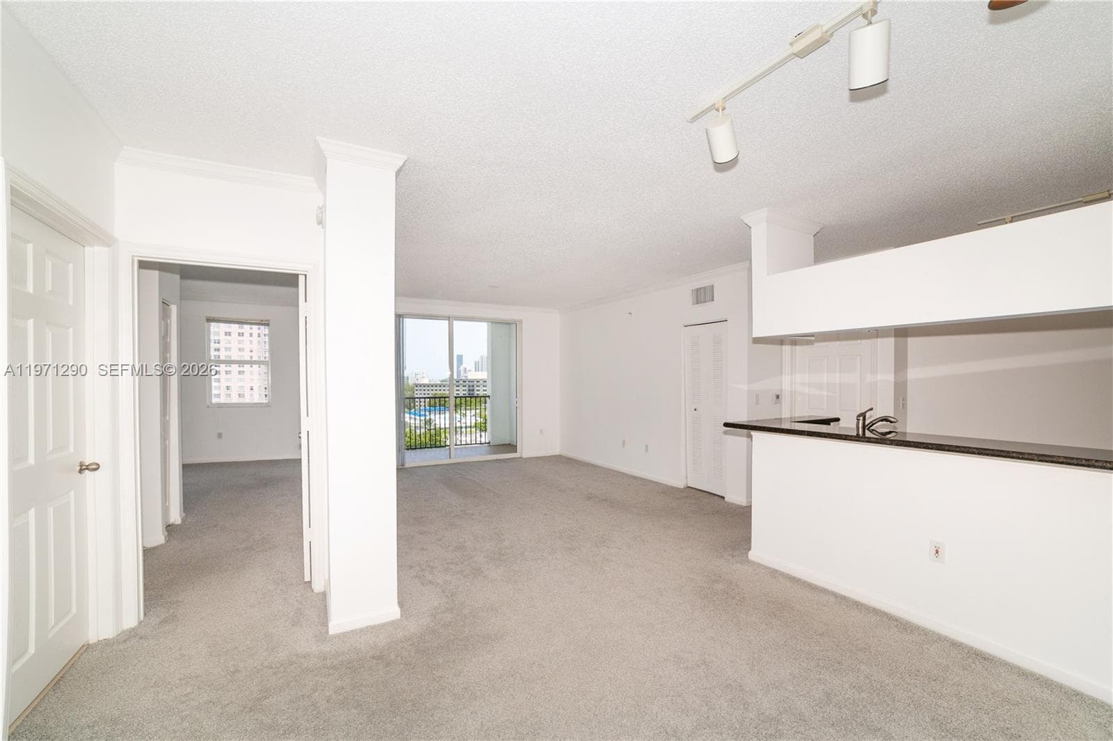 Porto Bellagio · #2911 in Sunny Isles Beach - Photo 3
