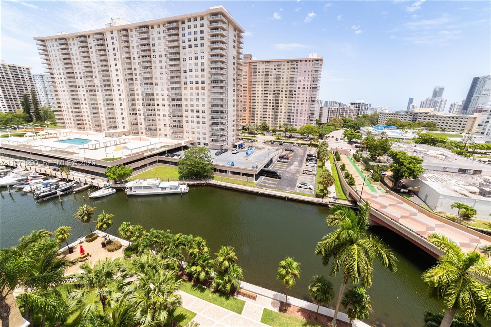 Porto Bellagio · #2911 in Sunny Isles Beach - Photo 1