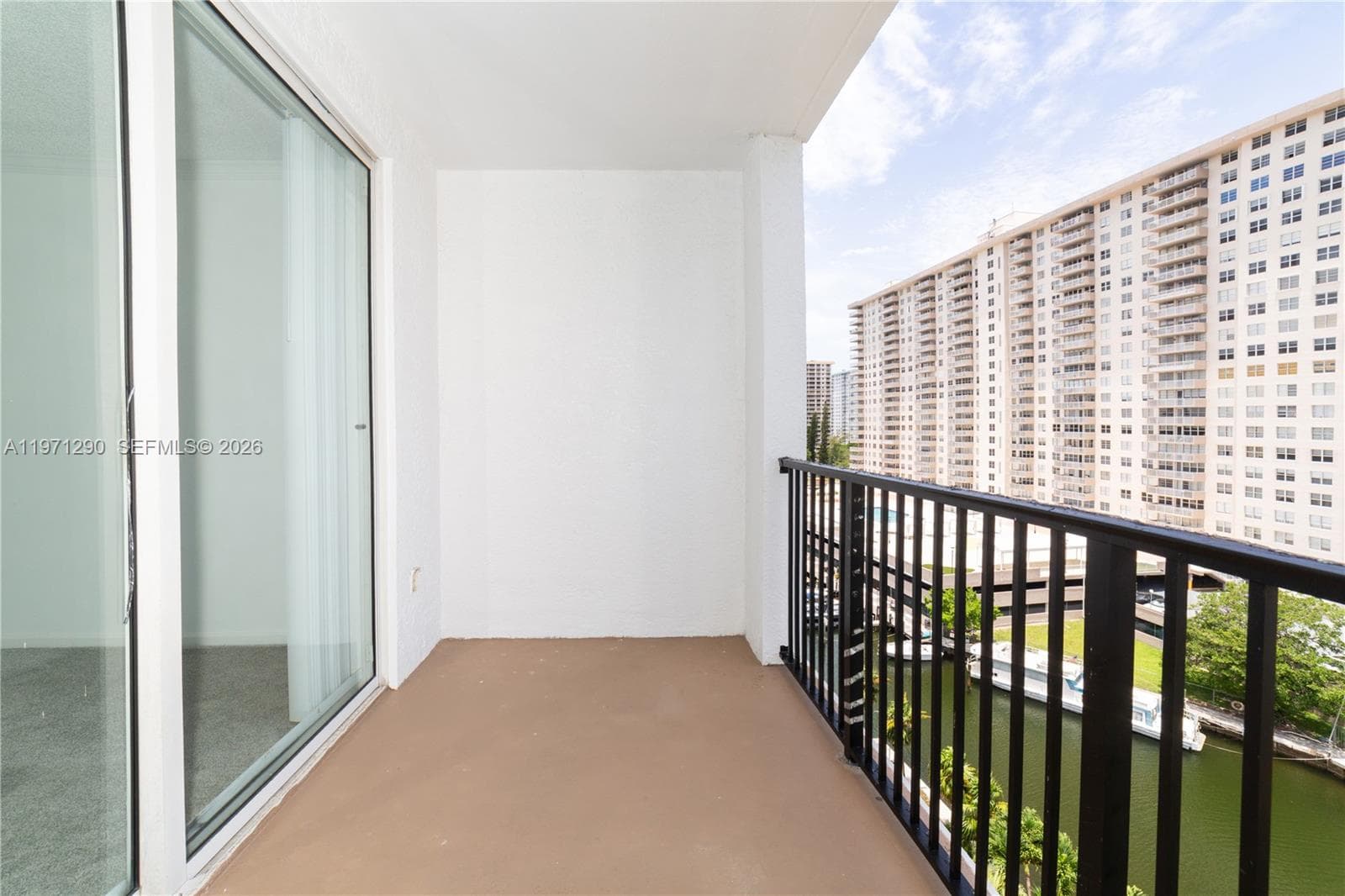 Porto Bellagio · #2911 in Sunny Isles Beach - Photo 28
