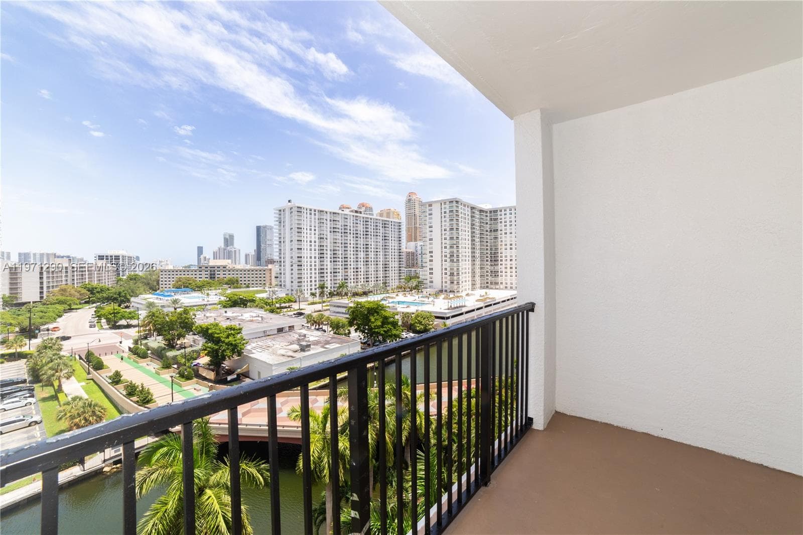 Porto Bellagio · #2911 in Sunny Isles Beach - Photo 30
