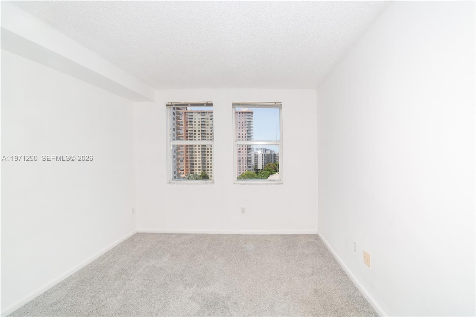 Porto Bellagio · #2911 in Sunny Isles Beach - Photo 14
