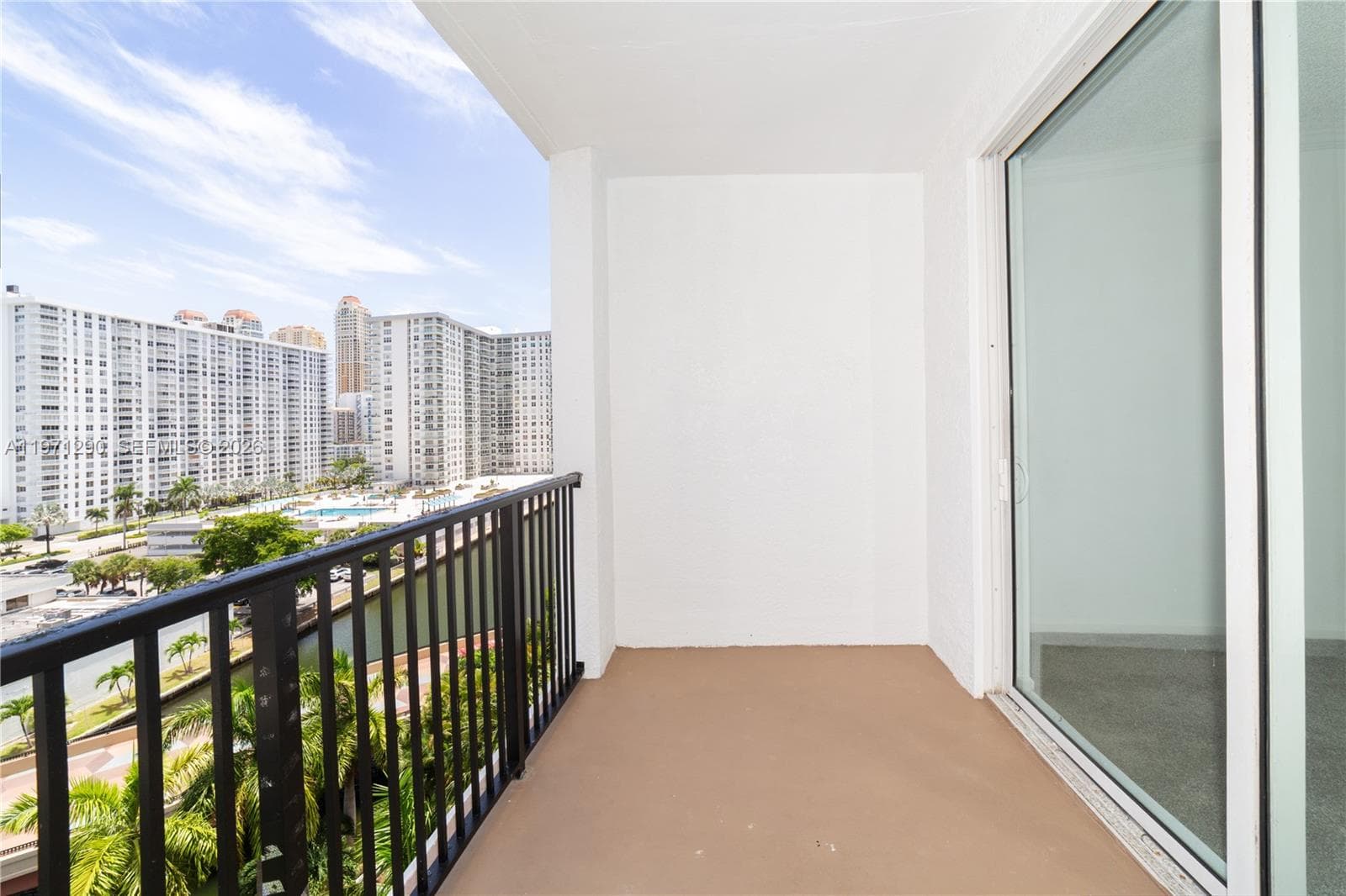 Porto Bellagio · #2911 in Sunny Isles Beach - Photo 29