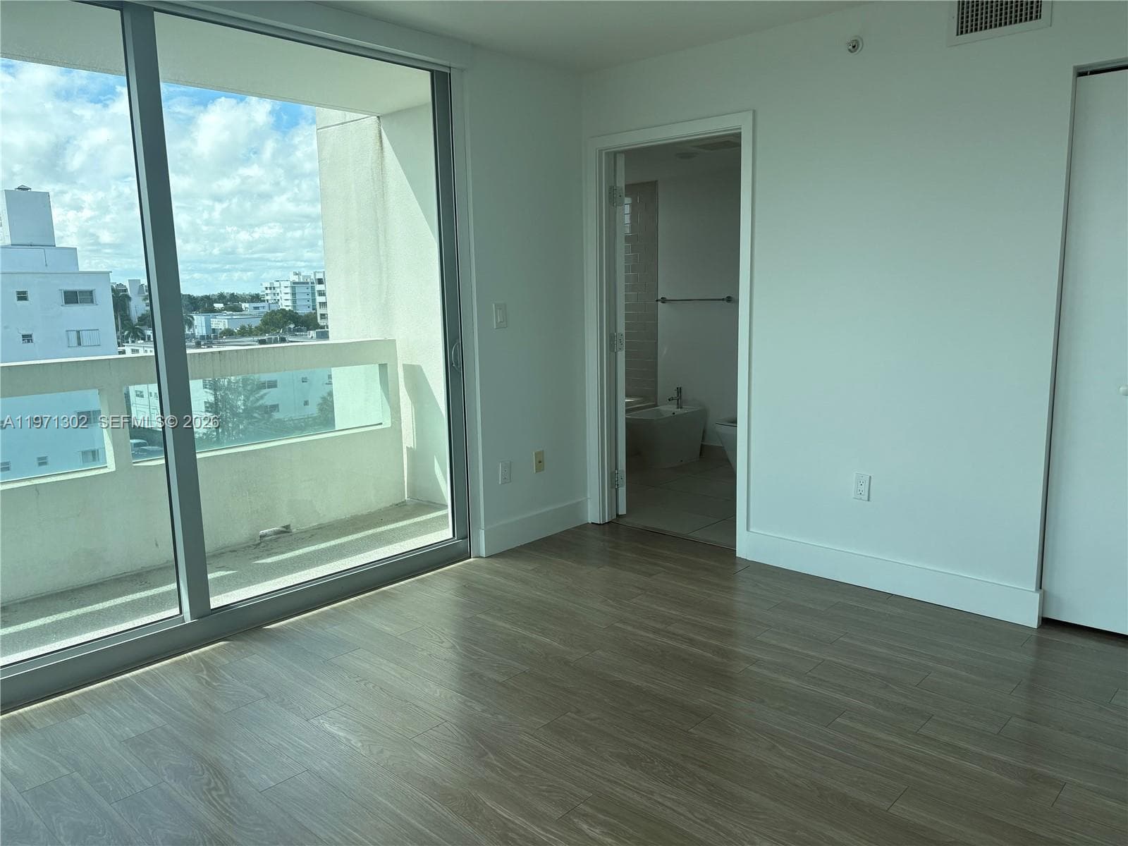2 BED