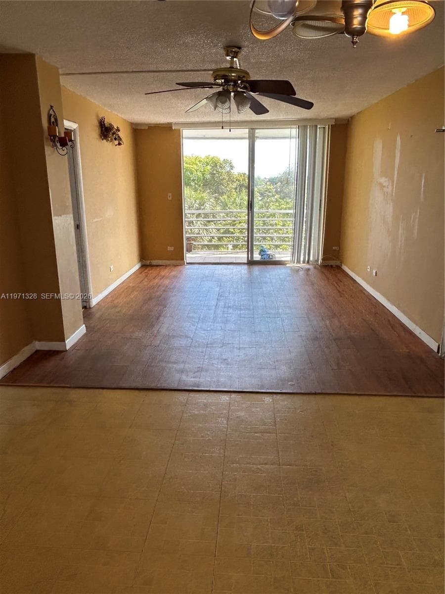 ROYAL OAKS · #414 in Miami - Photo 6