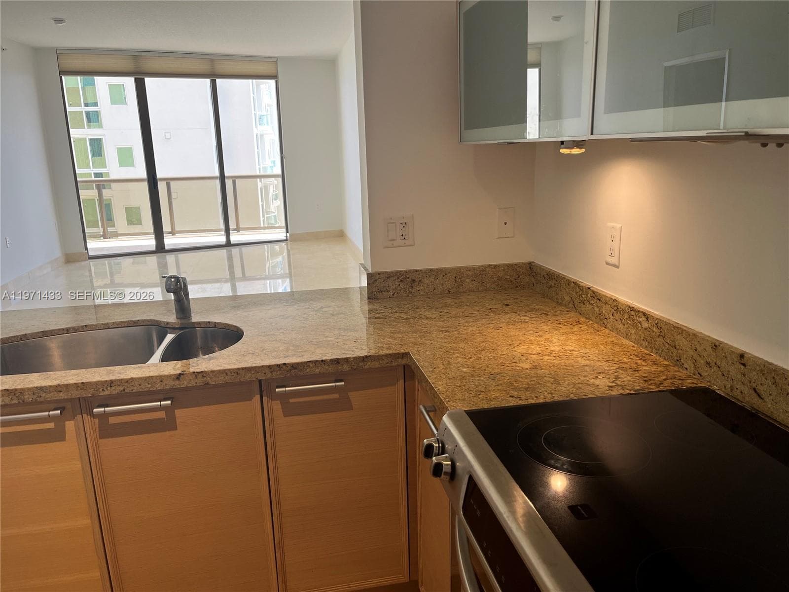 Sayan Condominium · #2603 in Sunny Isles Beach - Photo 6