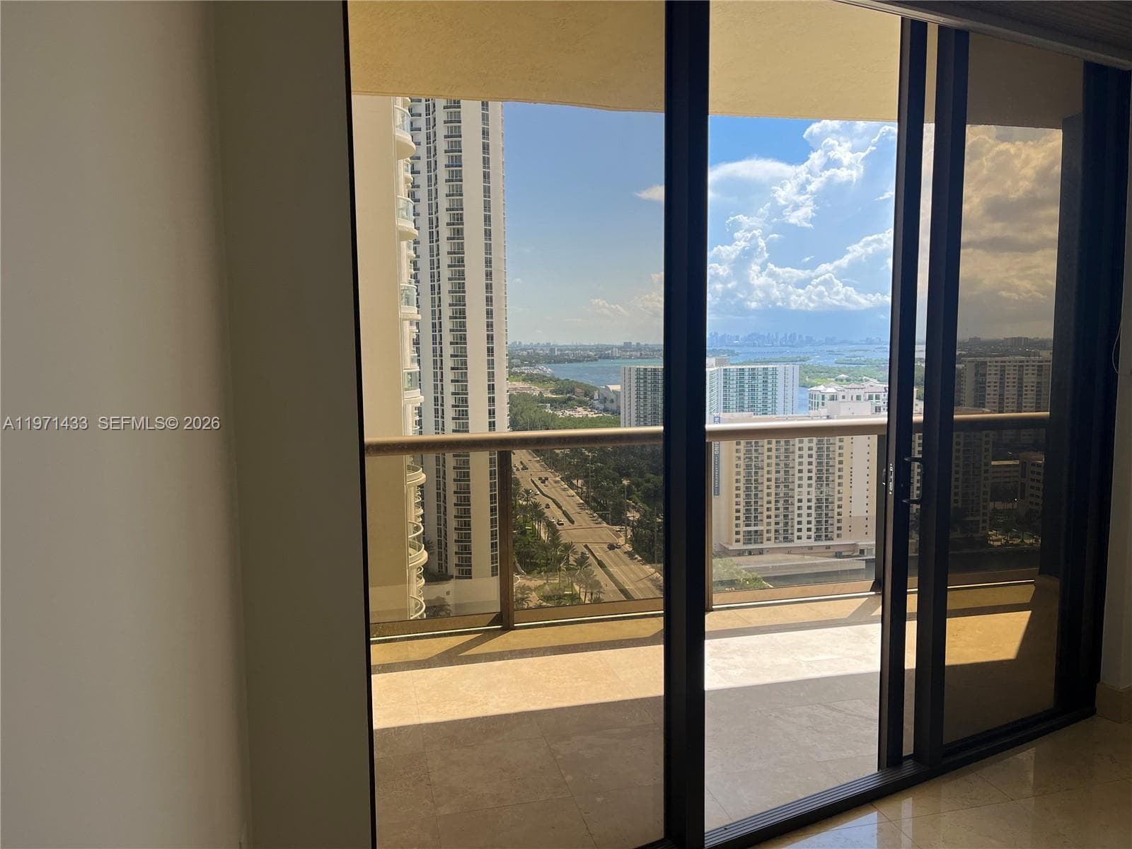 Sayan Condominium · #2603 in Sunny Isles Beach - Photo 9