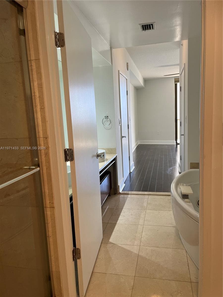 Sayan Condominium · #2603 in Sunny Isles Beach - Photo 15