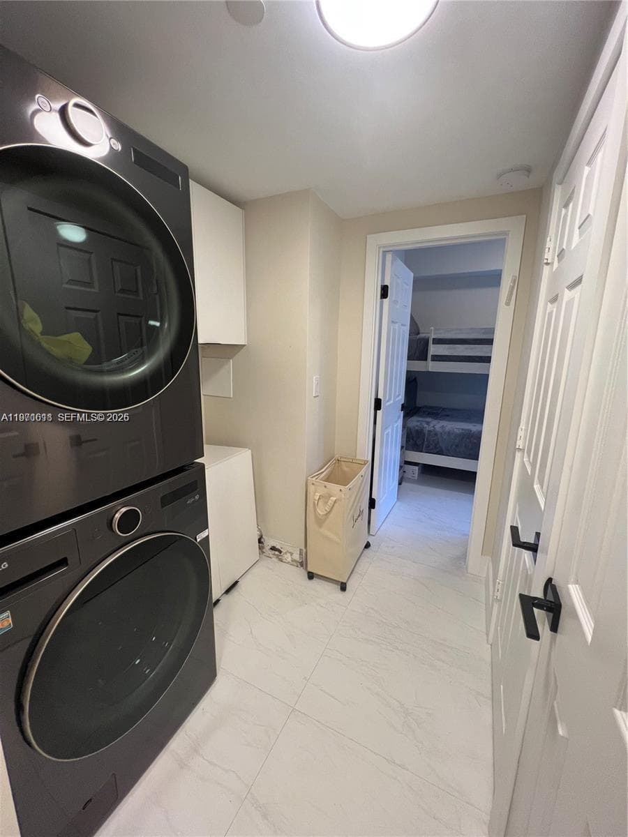 Mediterranean Village · #B308 in Aventura - Photo 26