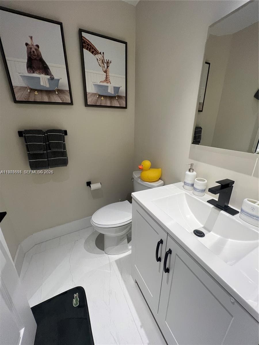Mediterranean Village · #B308 in Aventura - Photo 18