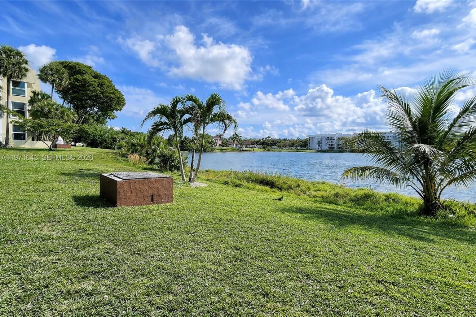 LAKE PARK CONDO NO 1 - BL · #2H in Miami - Photo 17
