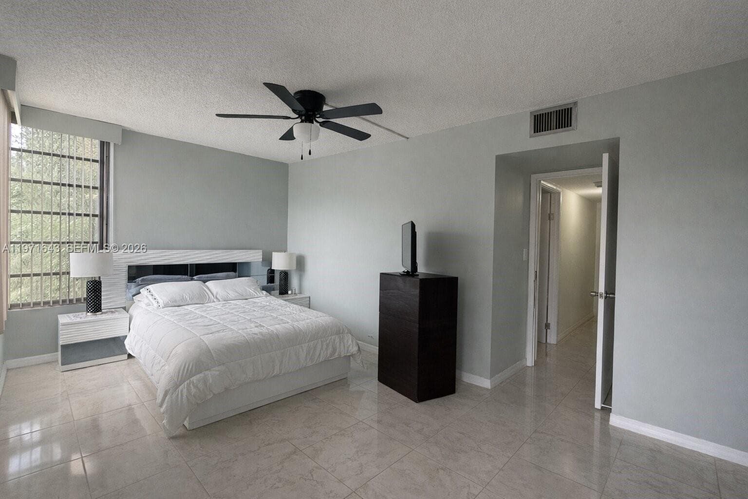 LAKE PARK CONDO NO 1 - BL · #2H in Miami - Photo 11