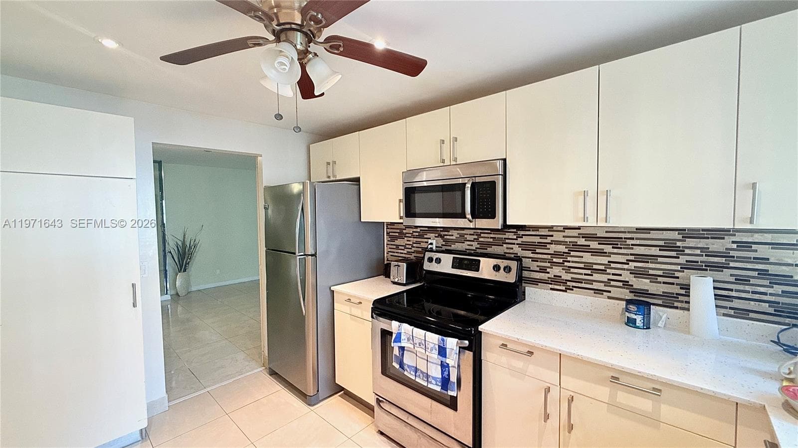 LAKE PARK CONDO NO 1 - BL · #2H in Miami - Photo 4