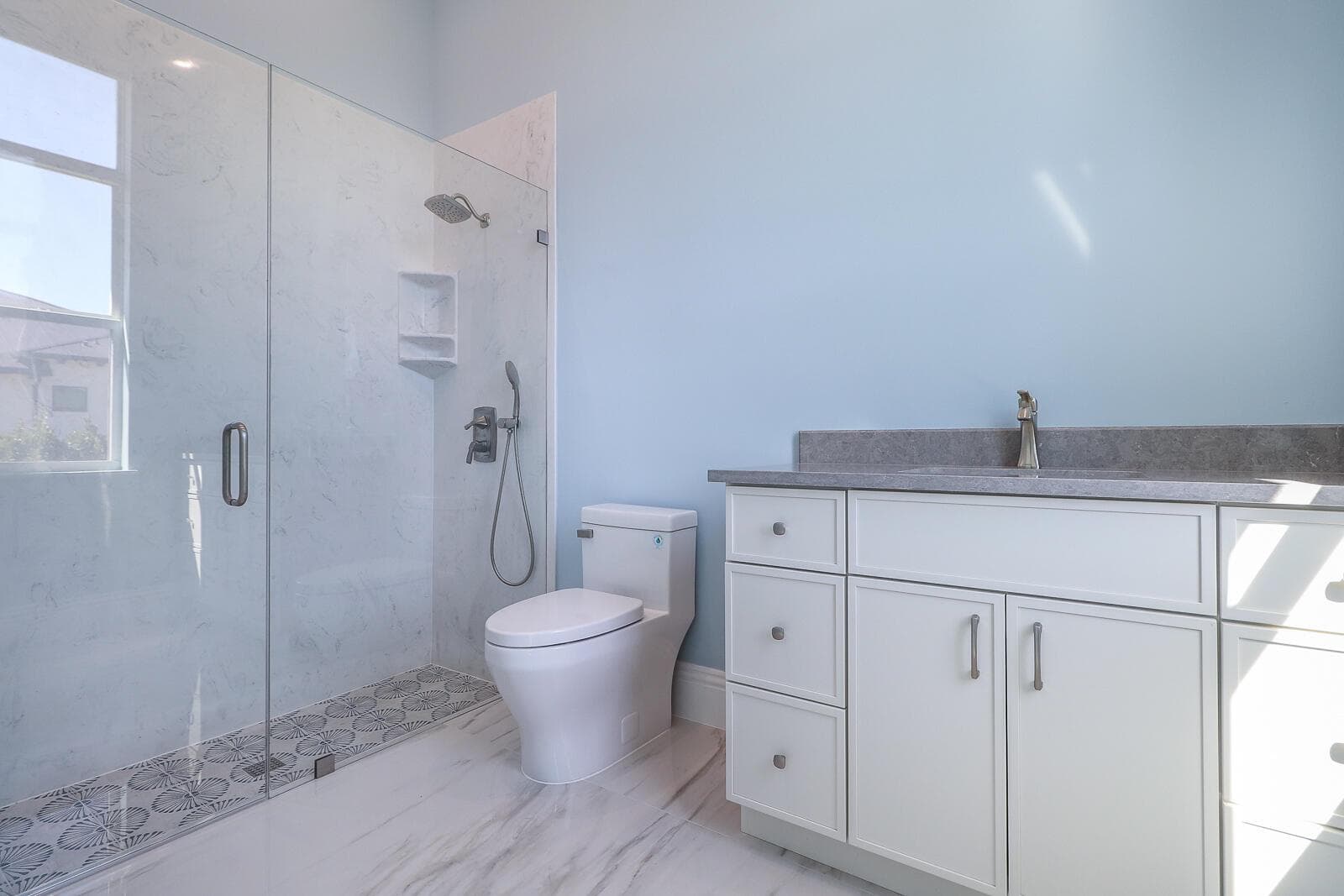 32-Bathroom 3