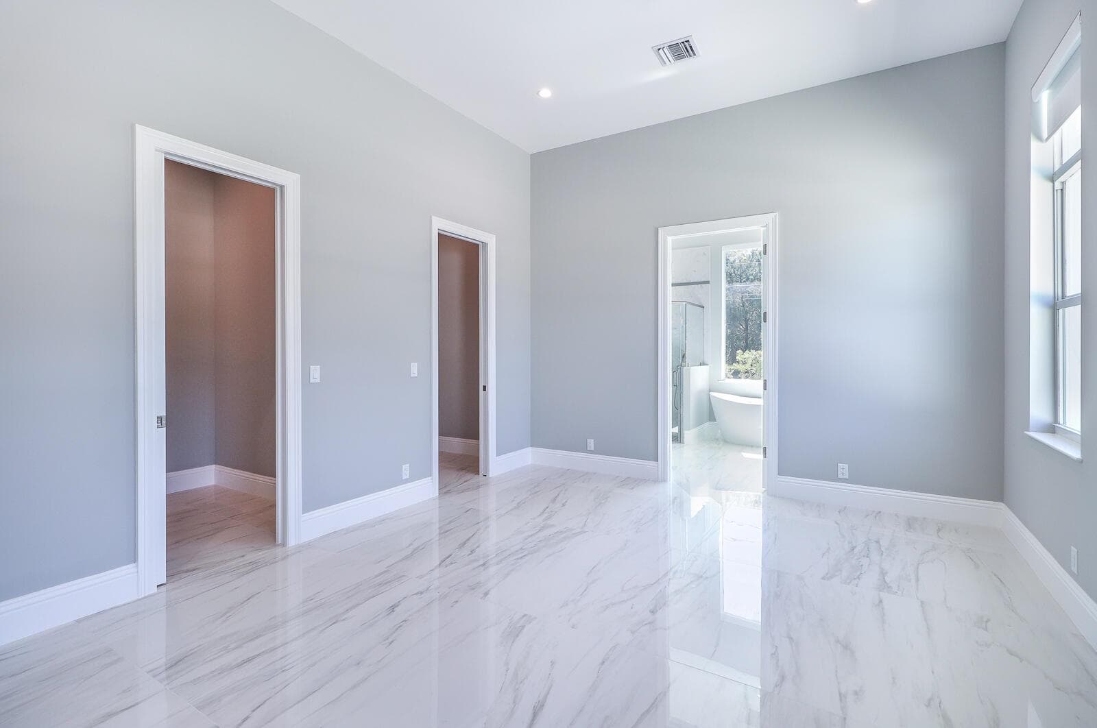 24-Master Bedroom