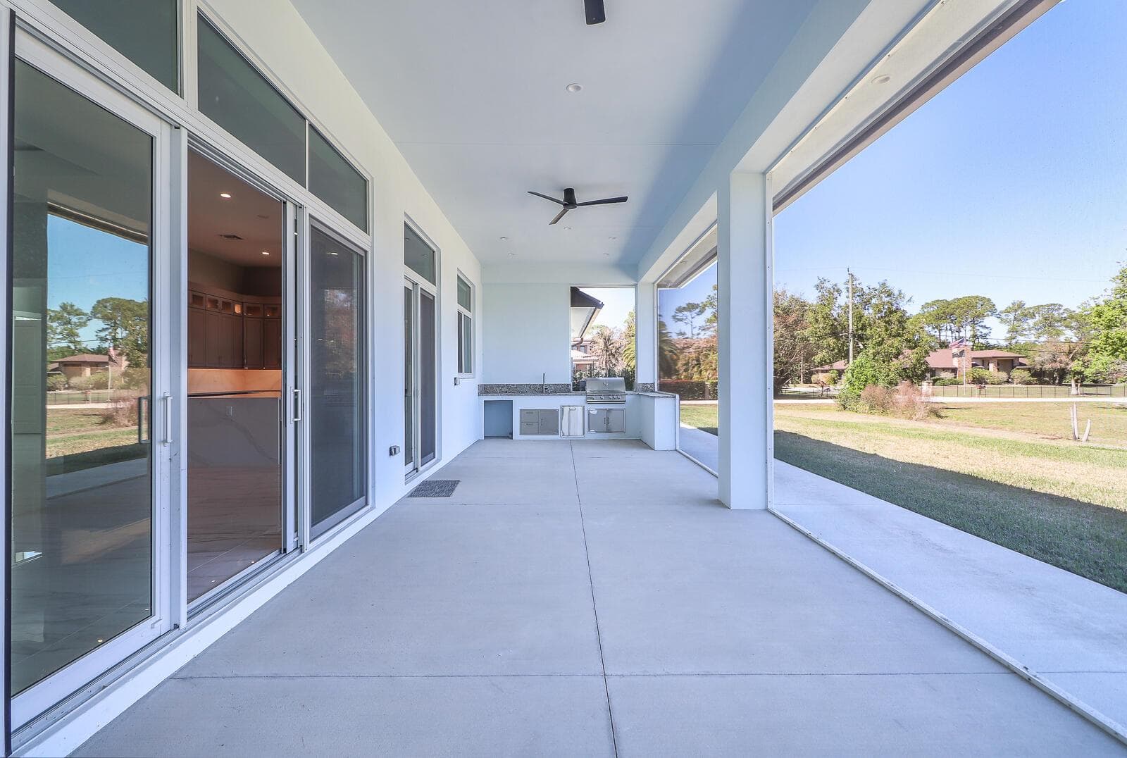 44-Porch