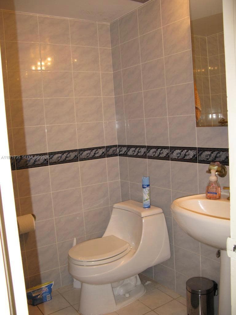 LINCOLN BAY TOWERS CONDO · #604 in Miami Beach - Photo 14