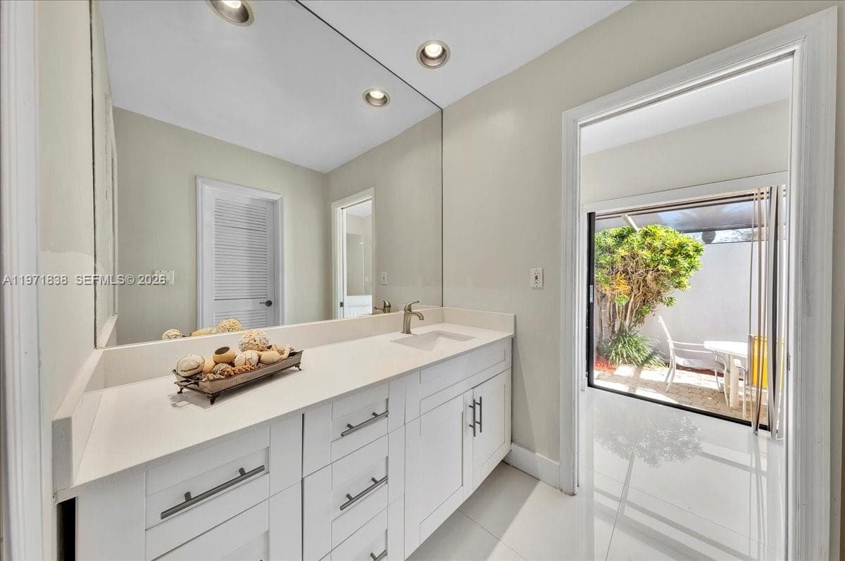 17143 SW 79th Pl photo 38