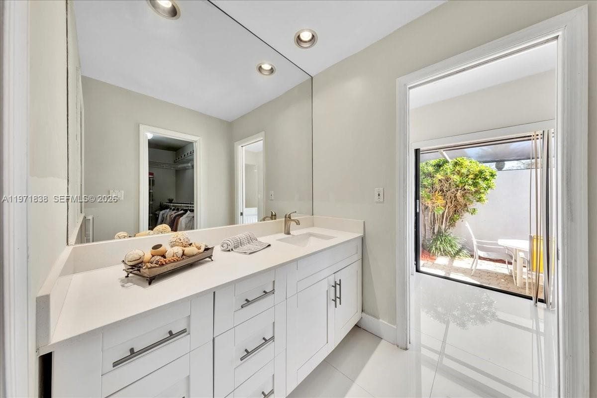 17143 SW 79th Pl photo 37