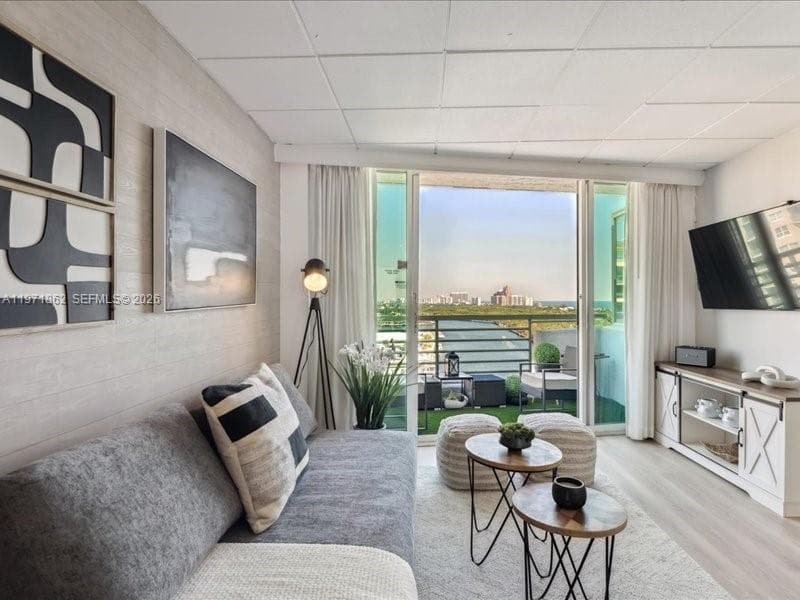 GALLERY ONE CONDO · #1428 in Fort Lauderdale - Photo 2