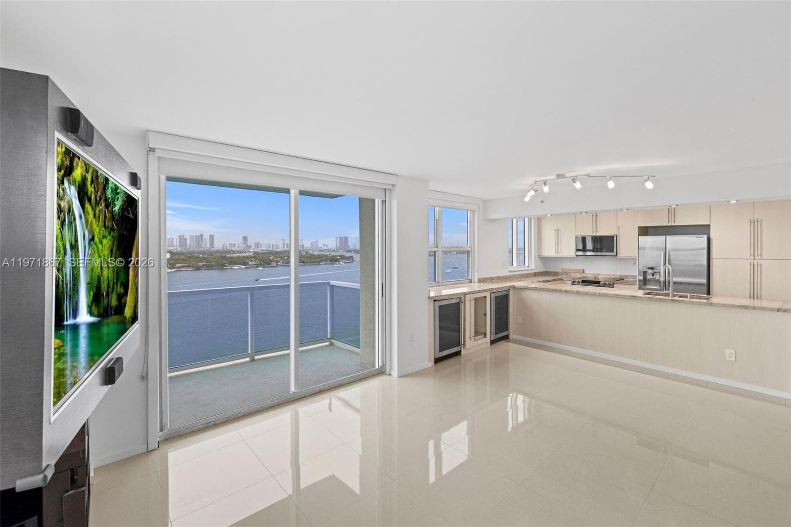 THE FLORIDIAN CONDO · #1401 in Miami Beach - Photo 7