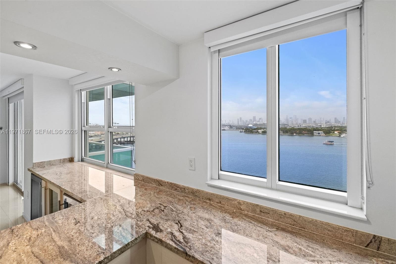 THE FLORIDIAN CONDO · #1401 in Miami Beach - Photo 18