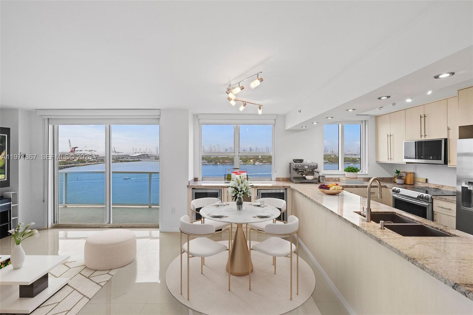 THE FLORIDIAN CONDO · #1401 in Miami Beach - Photo 4