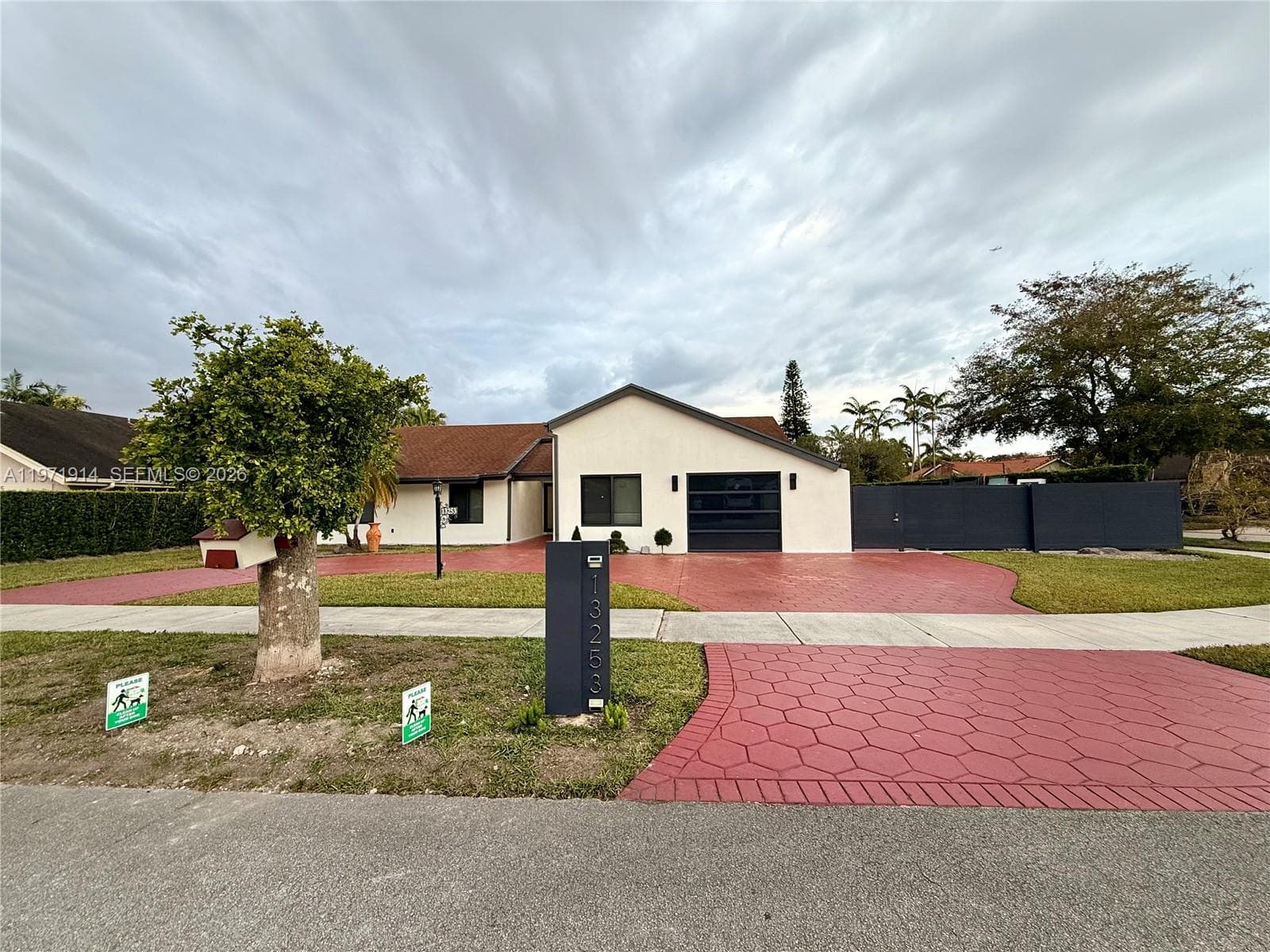13253 SW 96th Ter #0 photo 2