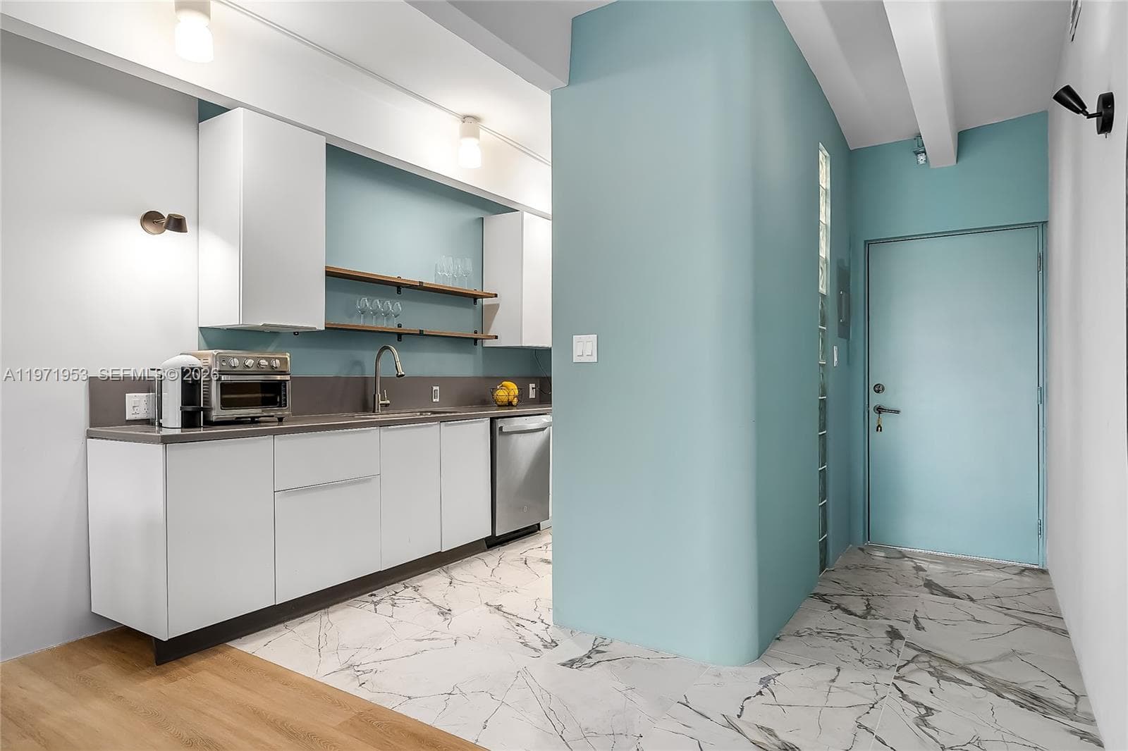 JEFFERSON VILLAS CONDO · #302A in Miami Beach - Photo 7