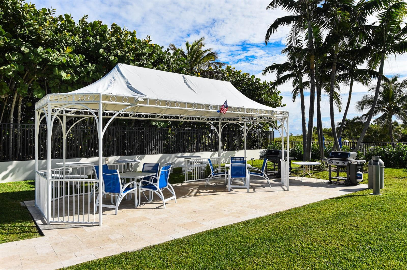 BBQ PICNIC AREA