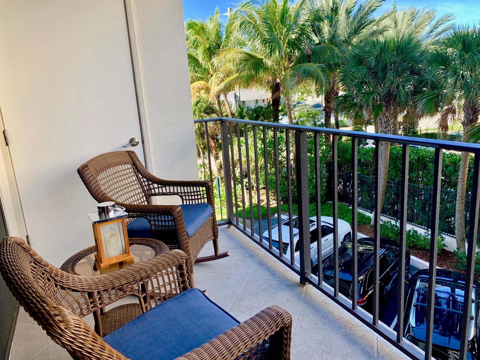 BALCONY SEATING FOR 2