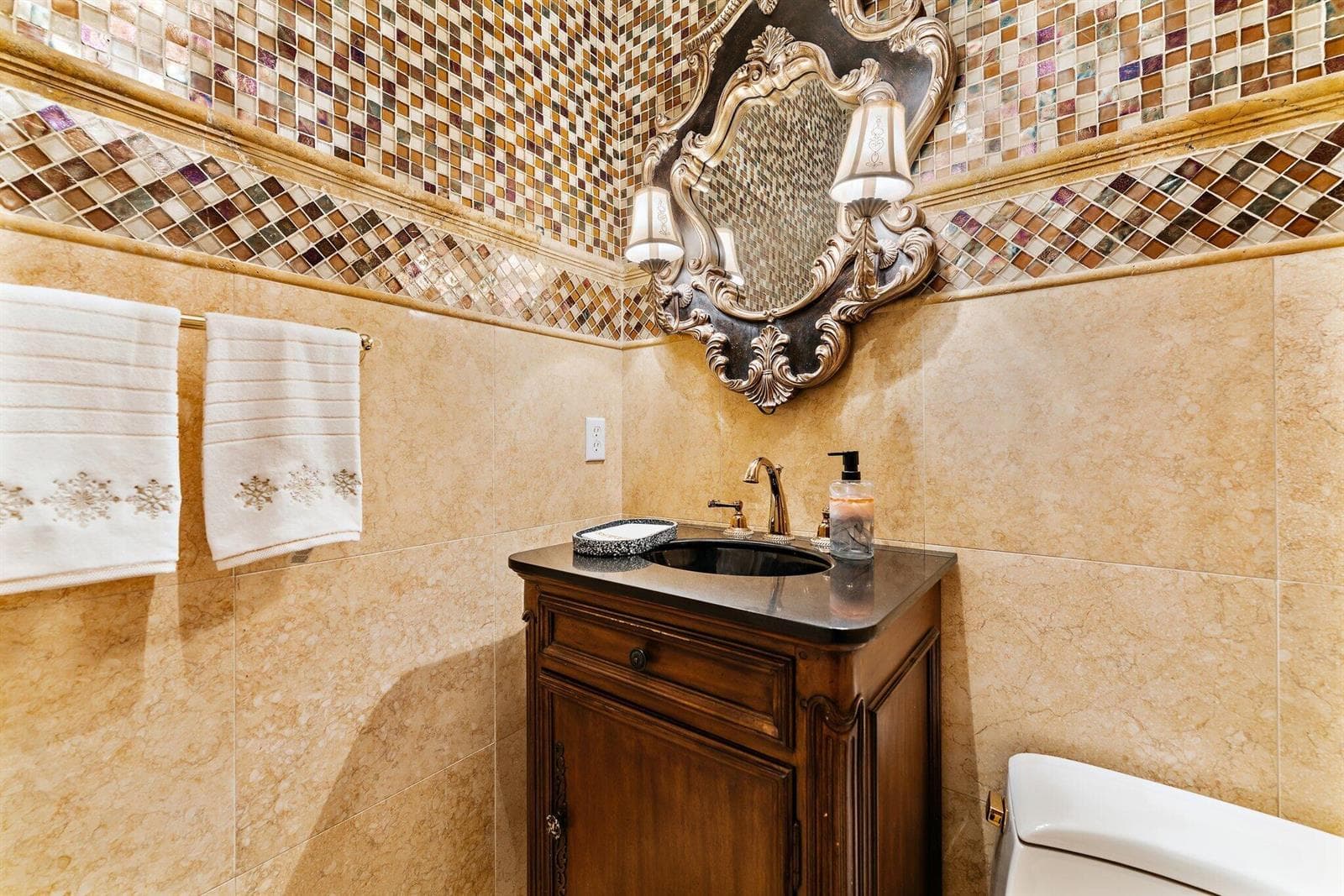1st Floor 1/2 Bath #1