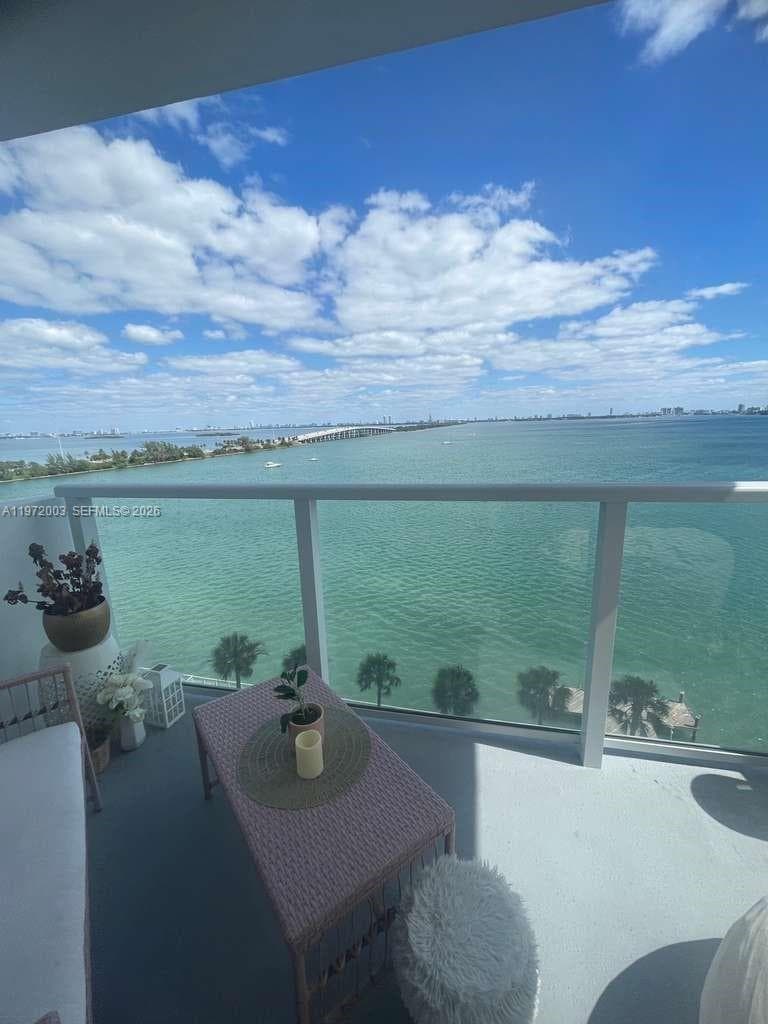 BAY PARK TOWERS CONDO · #1010 in Miami - Photo 1