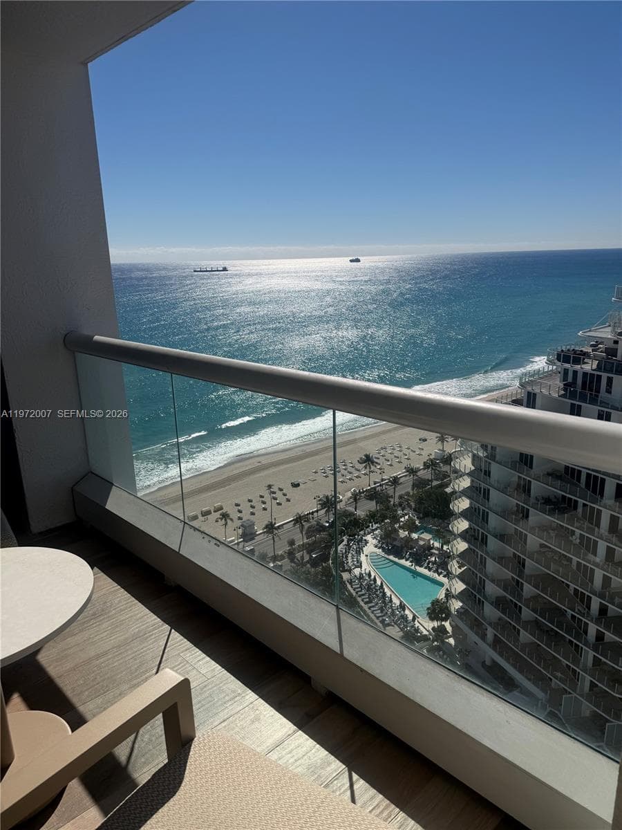 Conrad · #R2210 in Fort Lauderdale - Photo 17