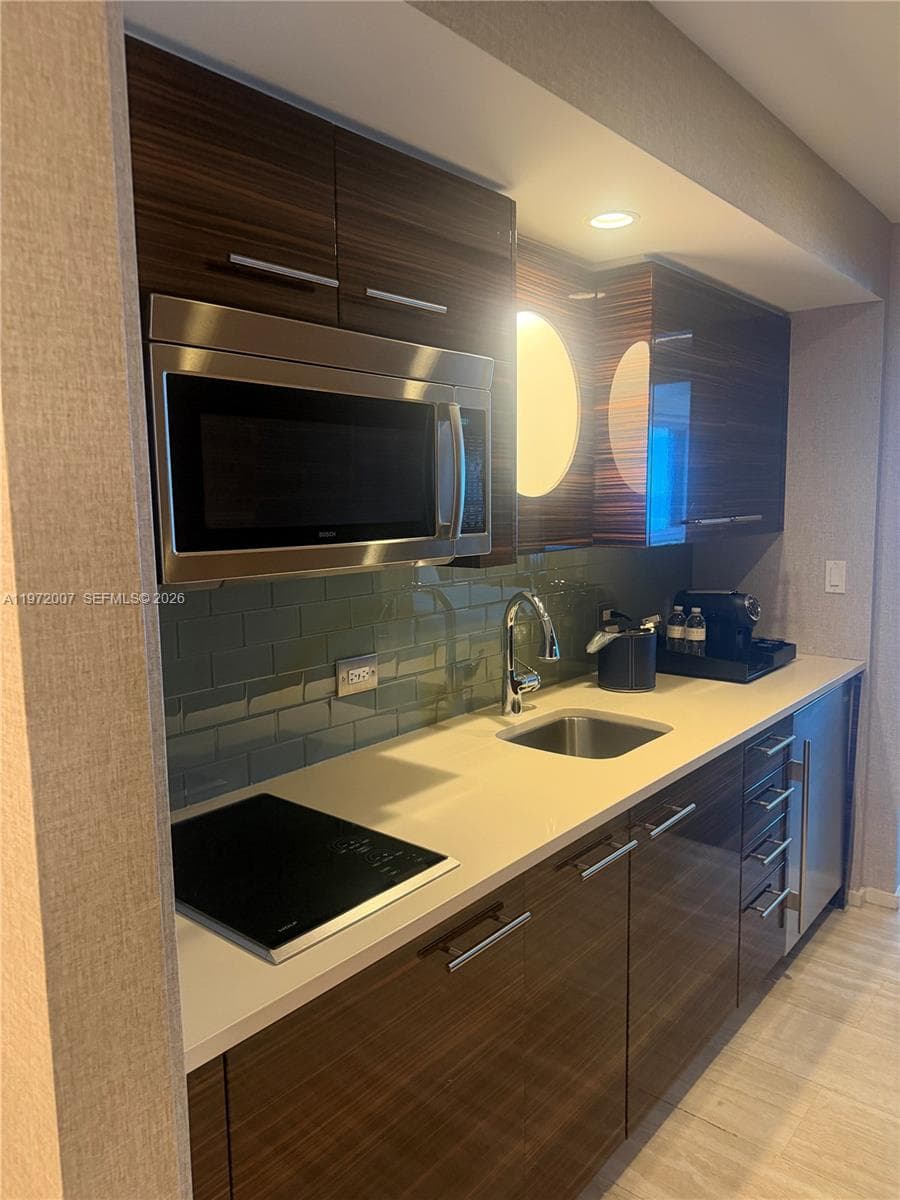 Conrad · #R2210 in Fort Lauderdale - Photo 8