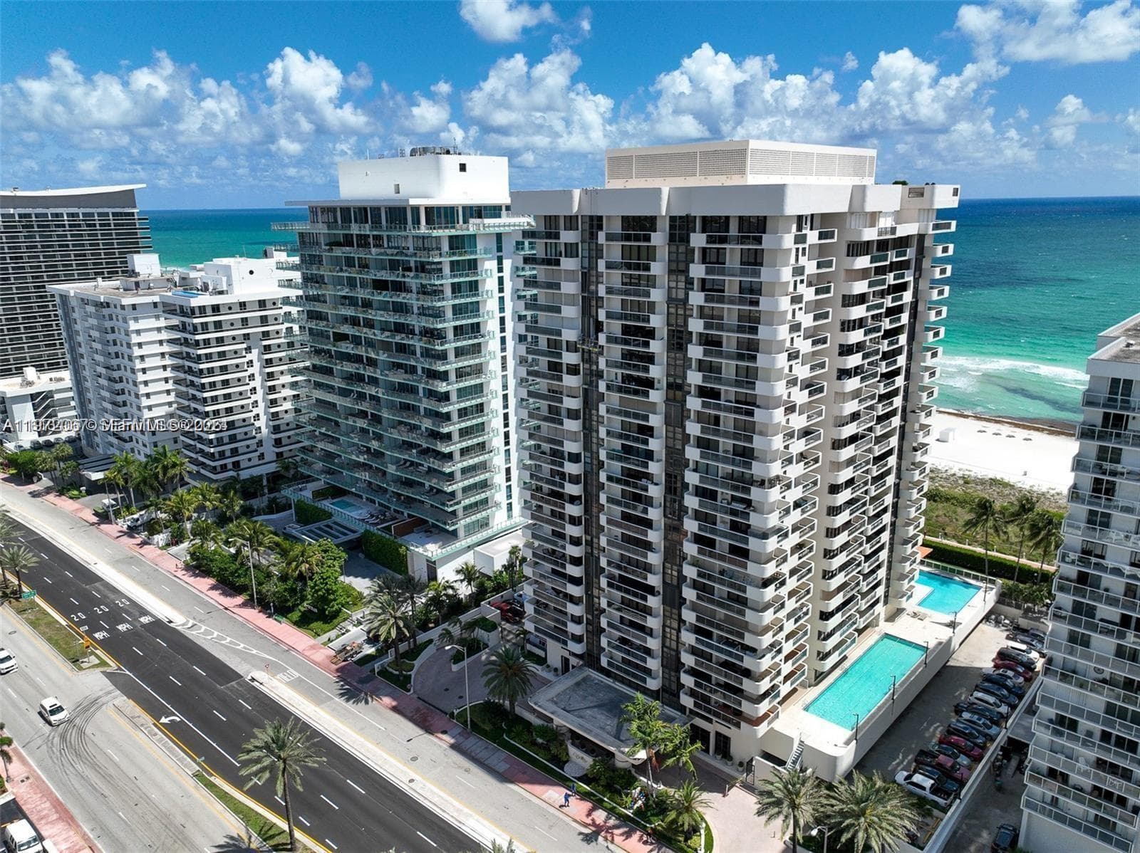 L'EXELLENCE · #1704 in Miami Beach - Photo 2