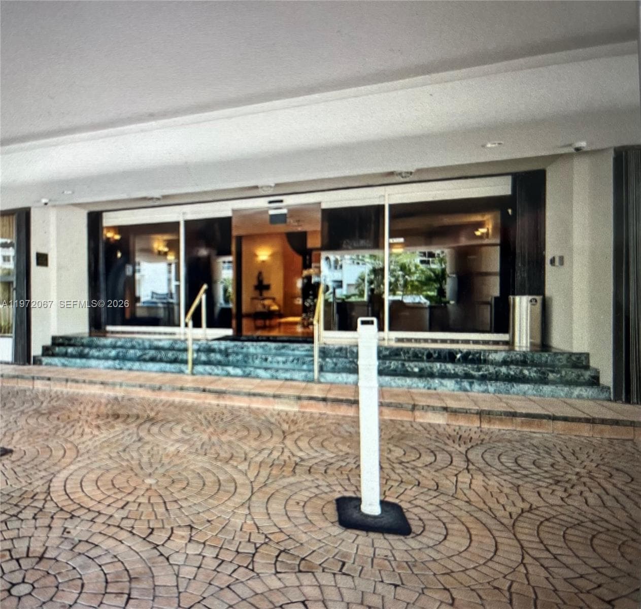 L'EXELLENCE · #1704 in Miami Beach - Photo 12