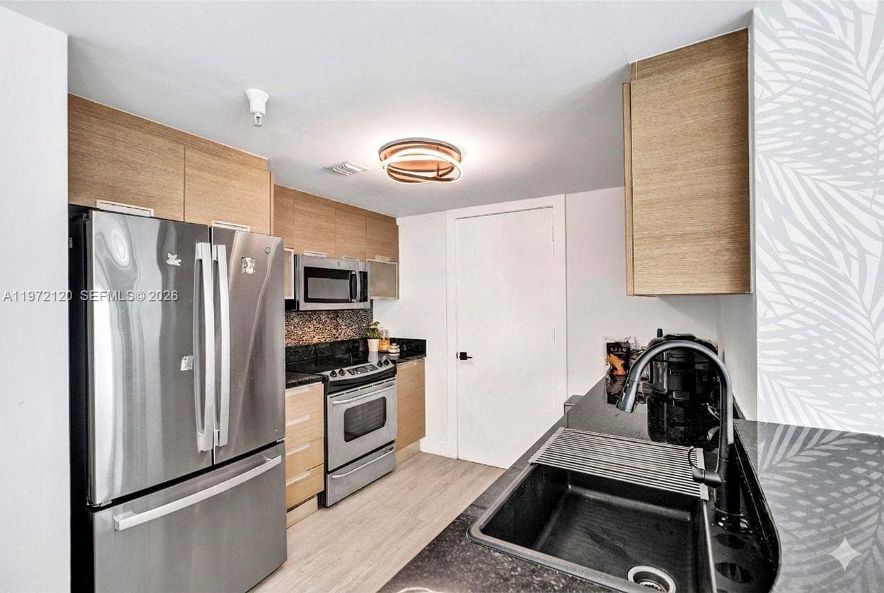 The Bridgewater Condo · #1404 in North Bay Village - Photo 8