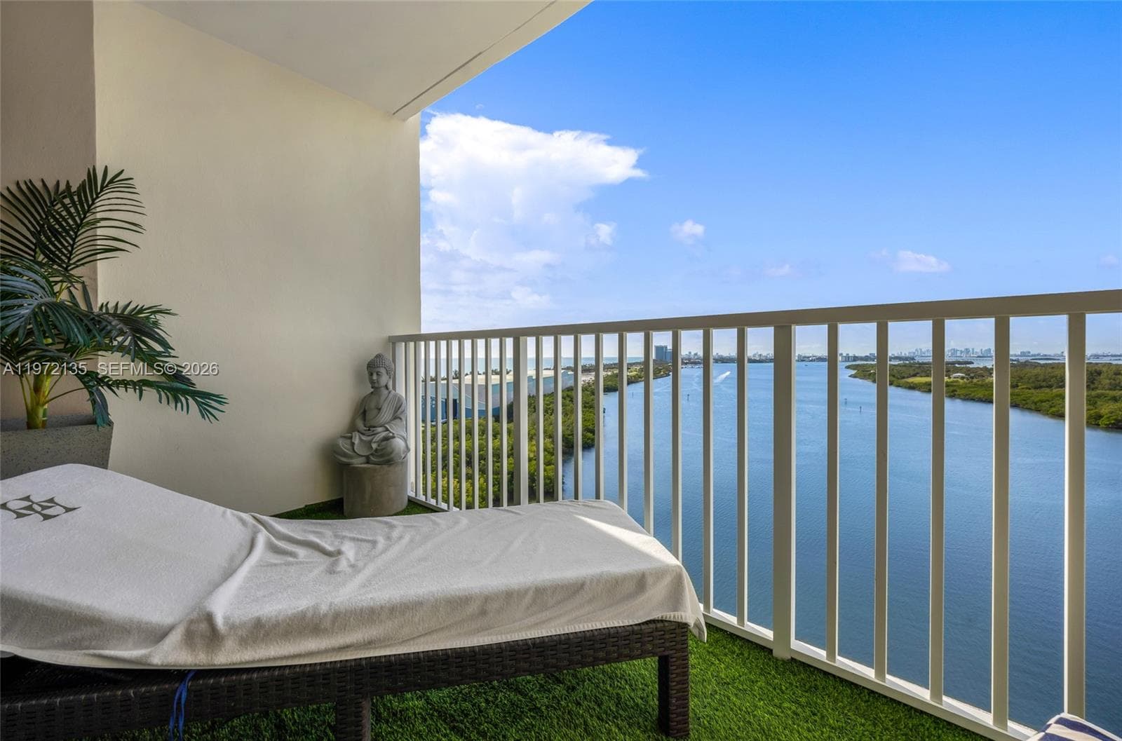 ARLEN HOUSE CONDO · #1614 in Sunny Isles Beach - Photo 3