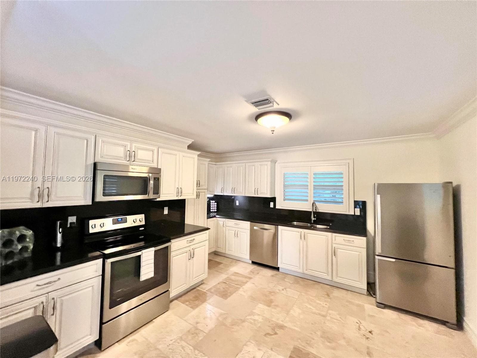 20 Avacado St photo 37