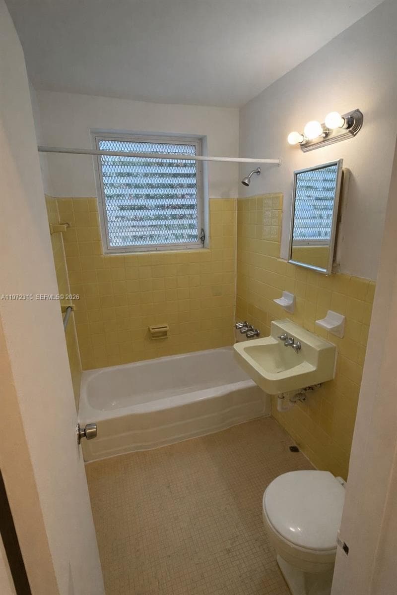 GOLF COURSE SUB AMD PL · #114 in Miami Beach - Photo 10