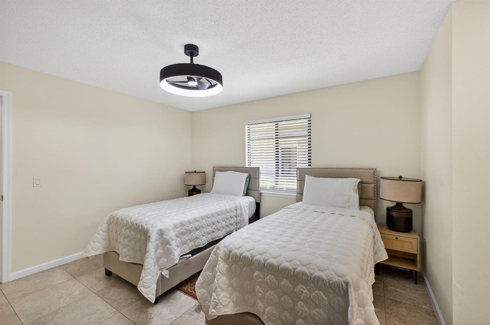 33-web-or-mls-5D1A2234
