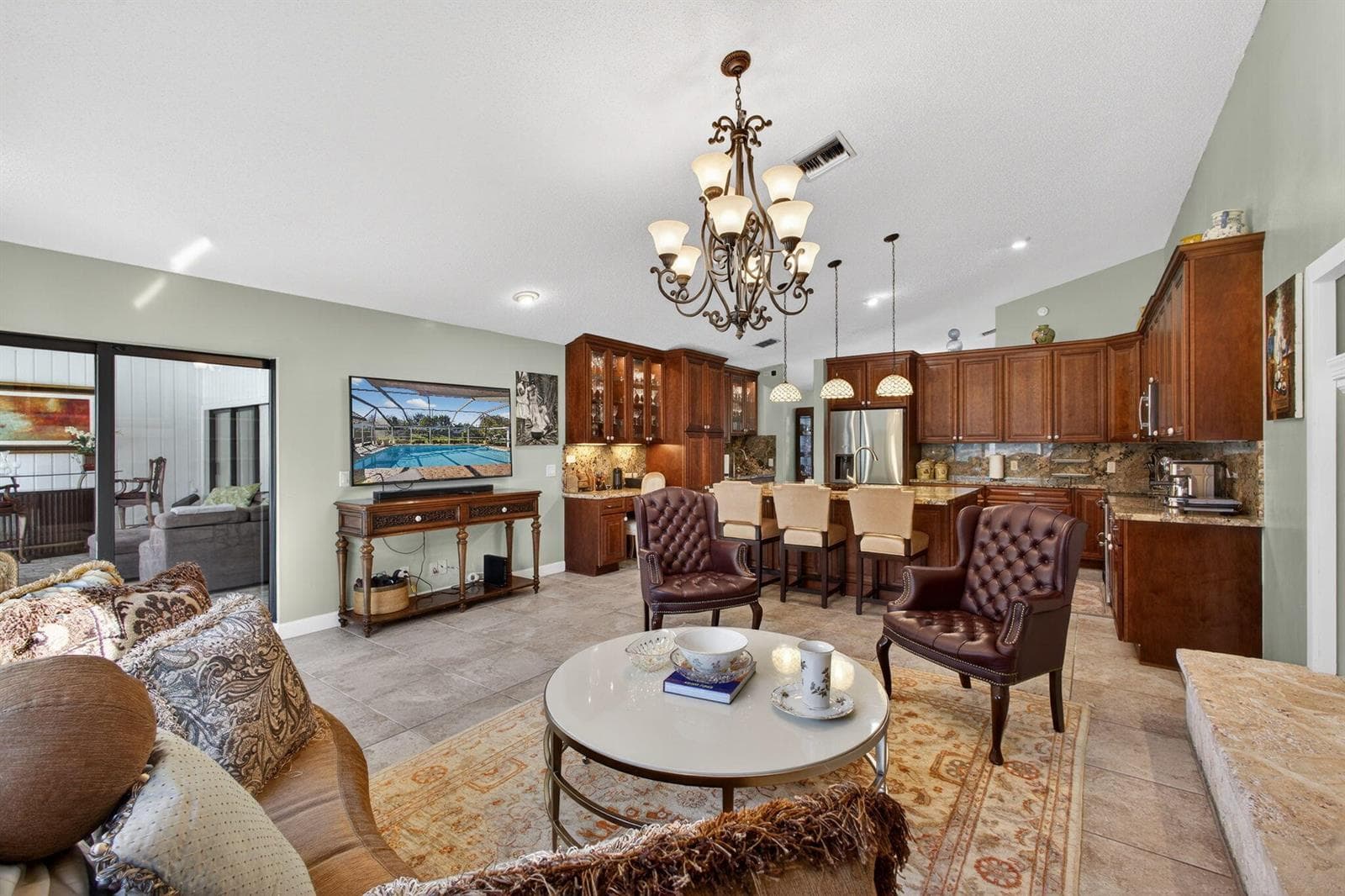 25-web-or-mls-5D1A2194