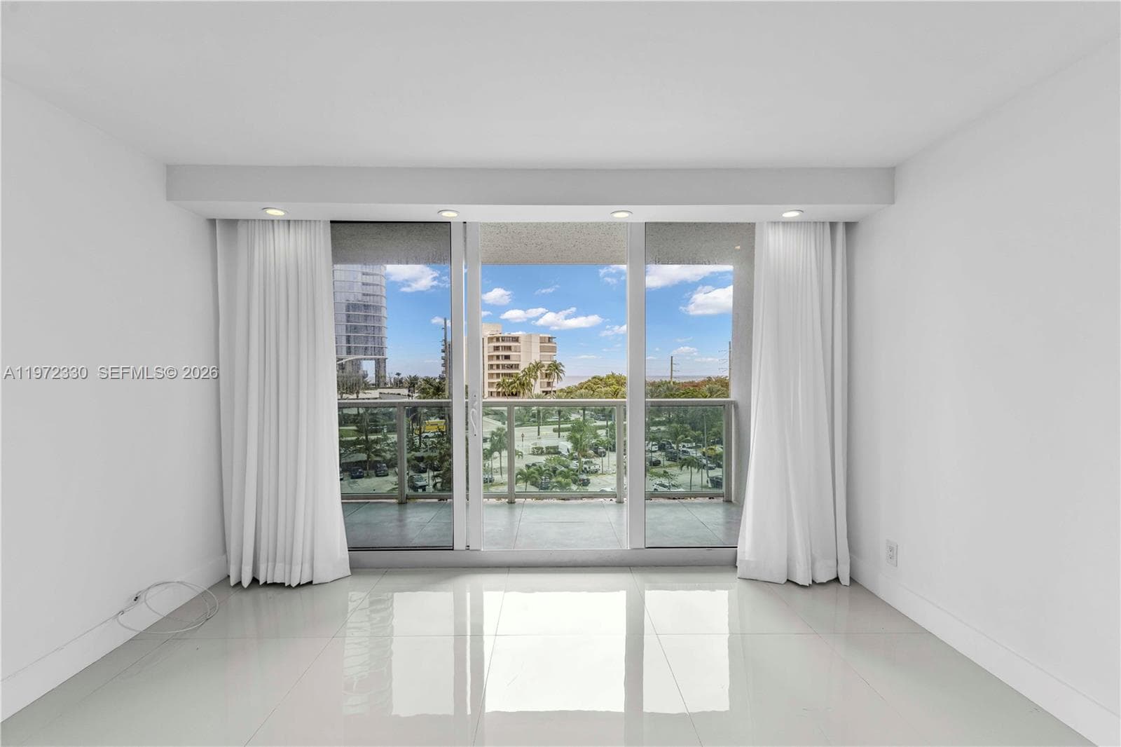 Arlen House East Condo · #508 in Sunny Isles Beach - Photo 3