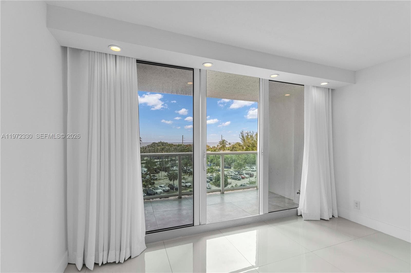 Arlen House East Condo · #508 in Sunny Isles Beach - Photo 5