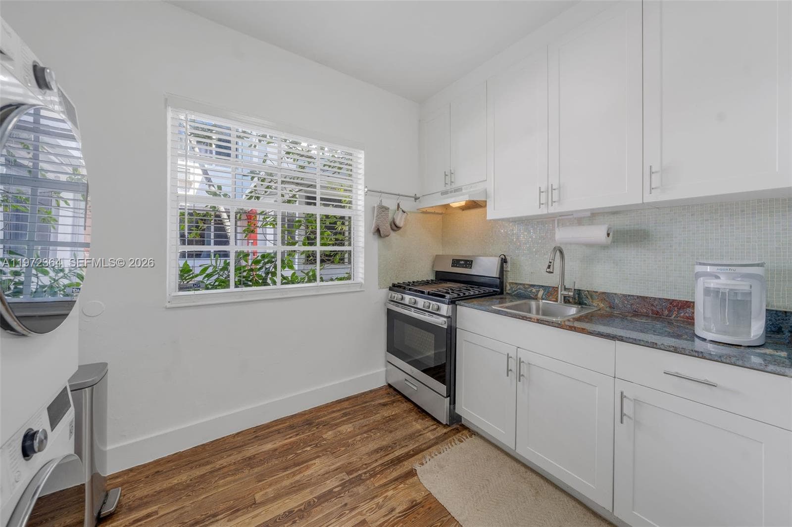 ST REMY CONDO · #6 in Miami Beach - Photo 9