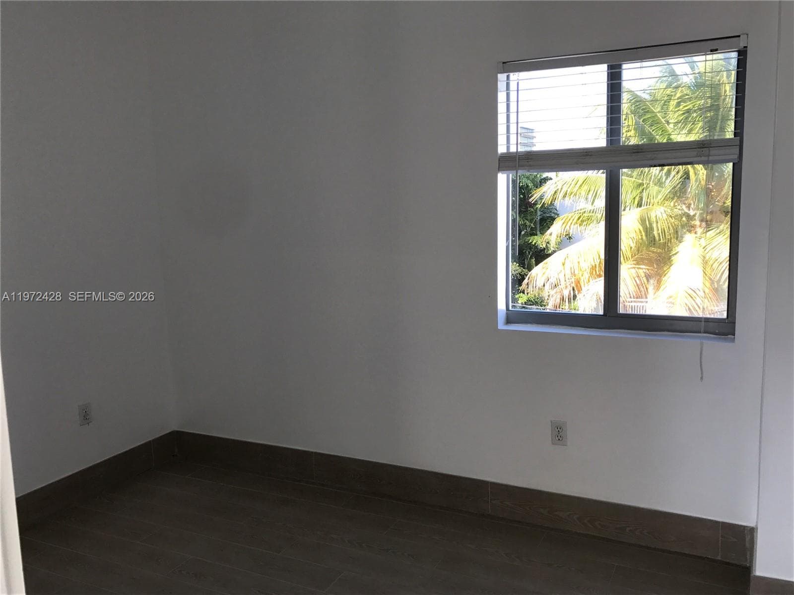 EVELYN · #206 in Miami Beach - Photo 7