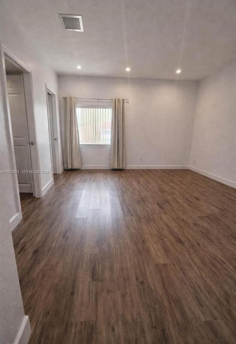 718 SE 12th Ter #. photo 18